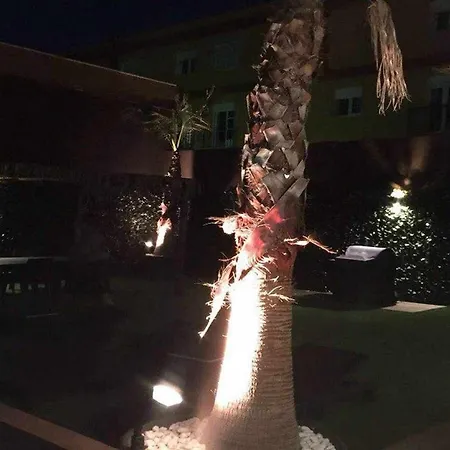 Ed Senses Happiness Apartment