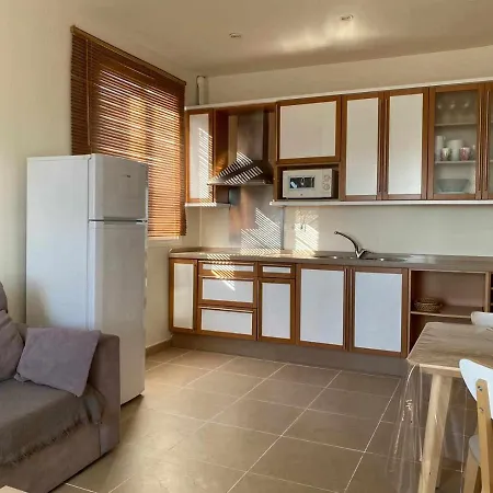 Ed Senses Happiness Apartment